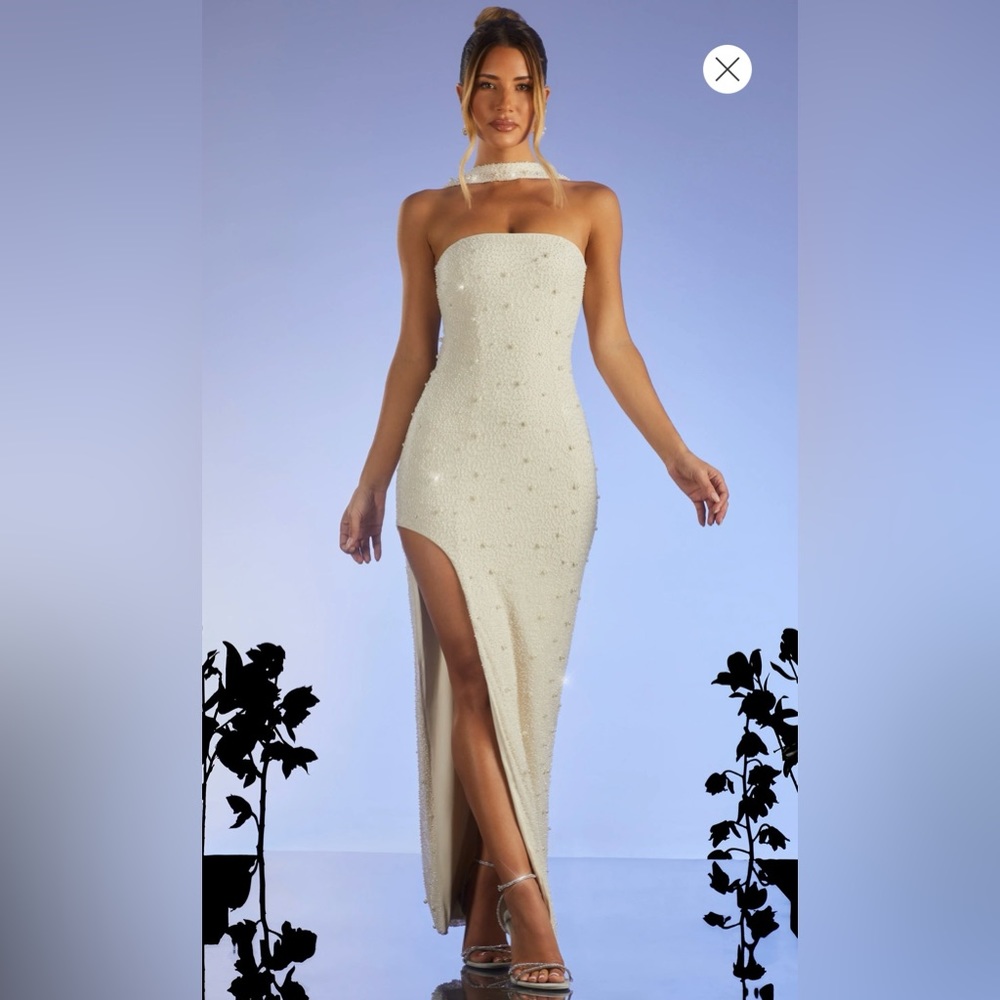 Oh Polly BELGRAVIA
Embellished Bandeau Maxi Dress in Ivory BRAND NEW NWT